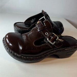 Born Della Womens 7 Brown Patent Leather Buckle Clog Mules Boho Granola Hippie